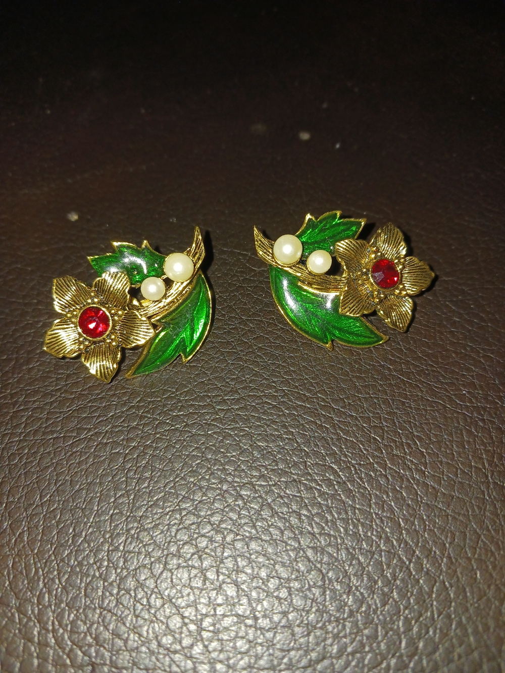 Floral Enamel Brooch Pair in Gold & Green Like New